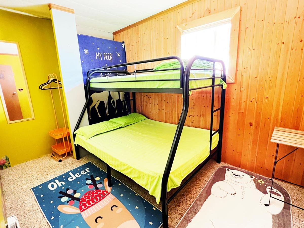 Sarah'S Dreamhouse B&B Чърчил Екстериор снимка